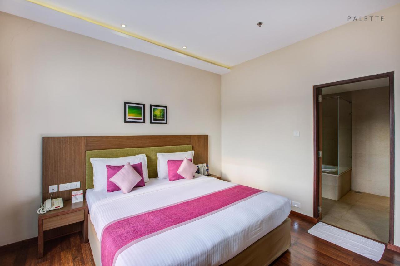 Jk Residency Kelakam Hotel Buitenkant foto