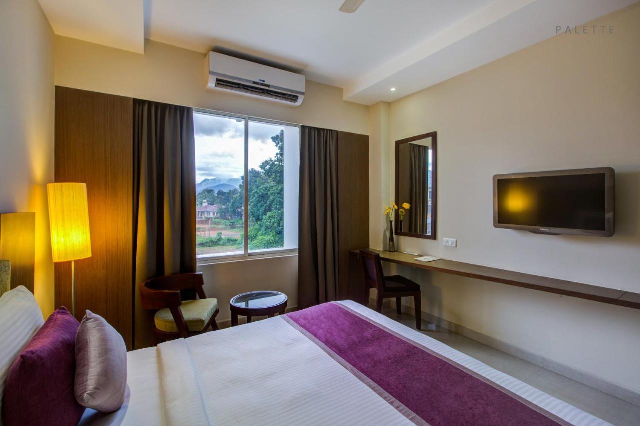 Jk Residency Kelakam Hotel Buitenkant foto