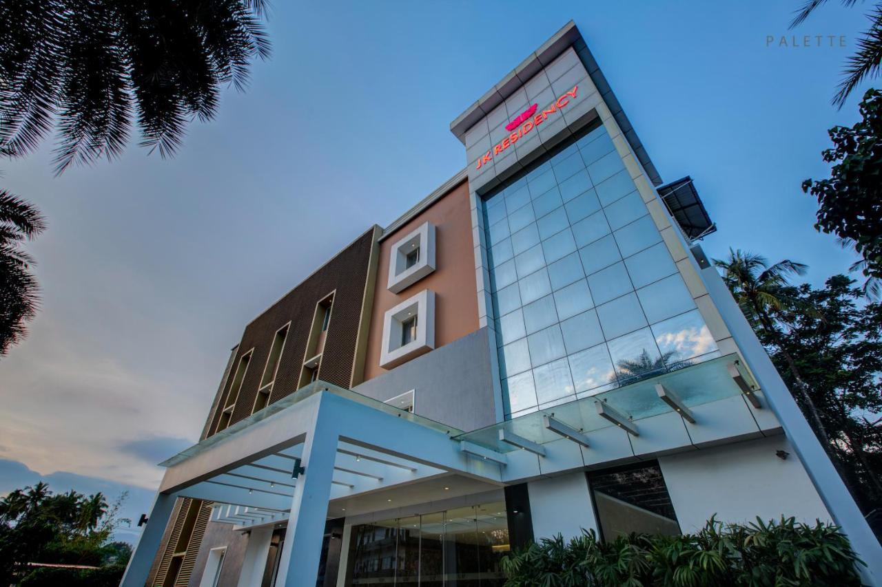 Jk Residency Kelakam Hotel Buitenkant foto