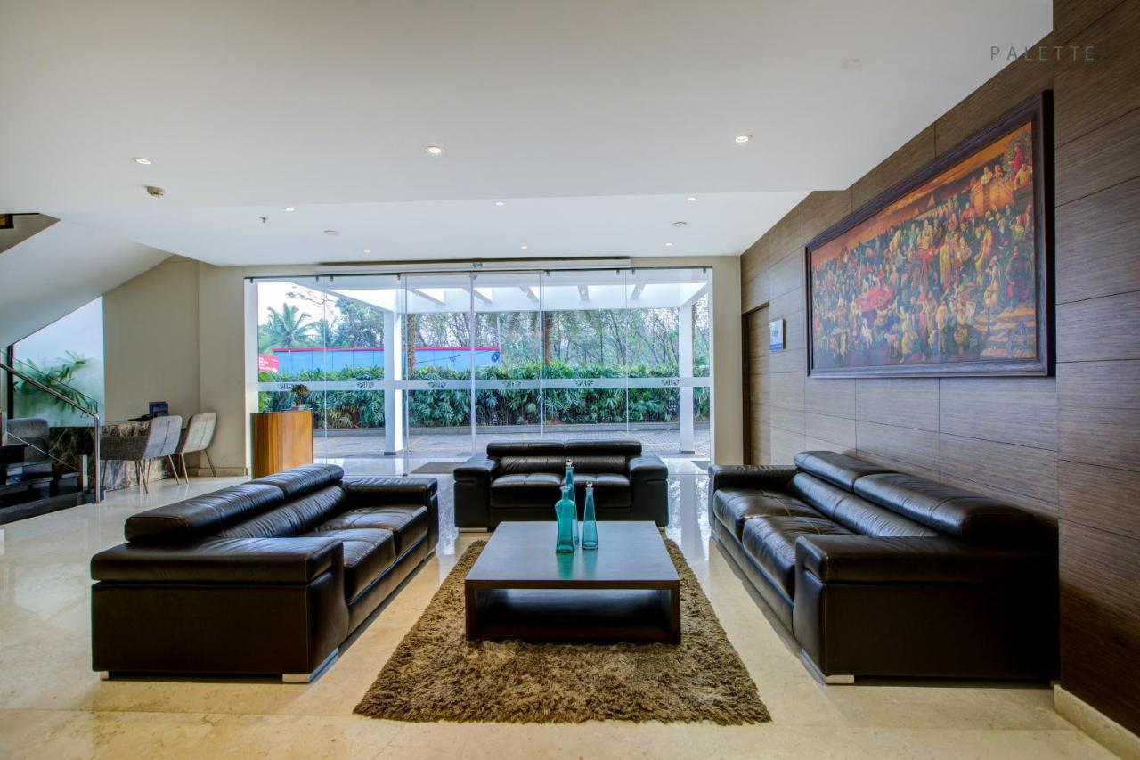 Jk Residency Kelakam Hotel Buitenkant foto