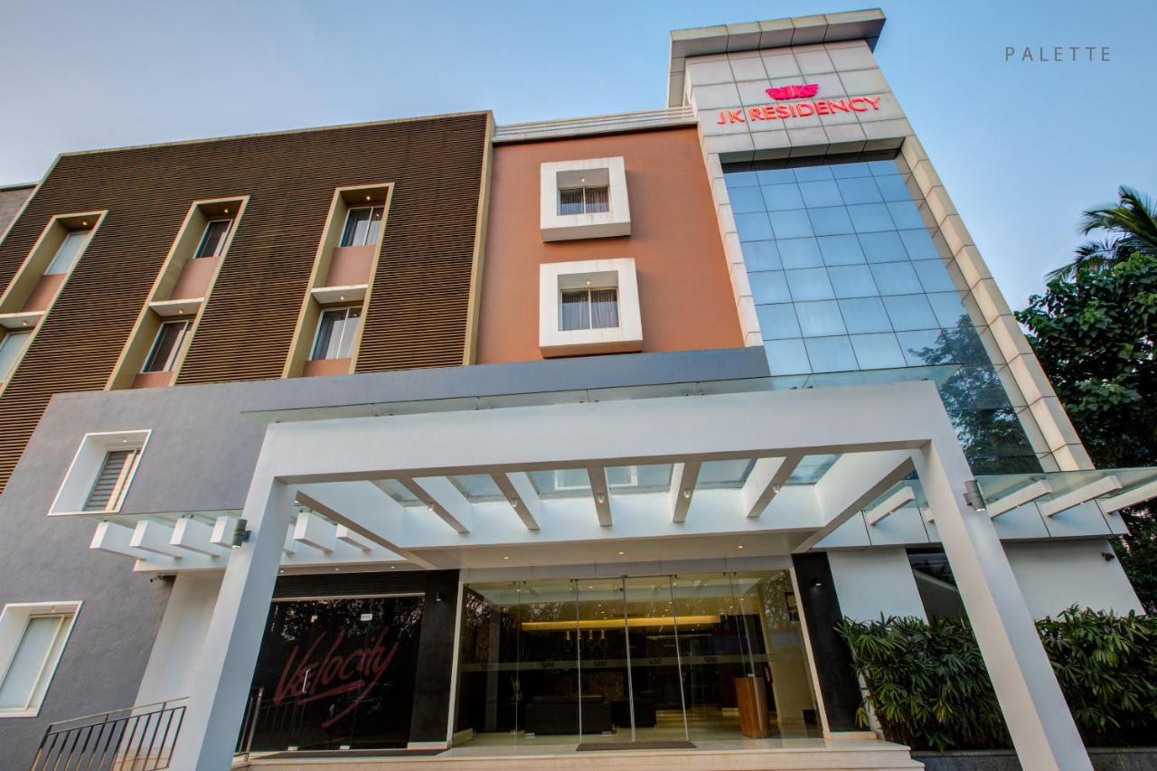 Jk Residency Kelakam Hotel Buitenkant foto